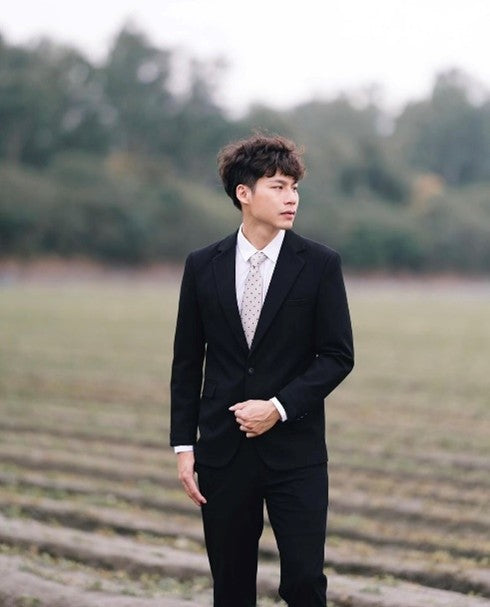 房仲穿搭指南：成功房仲怎麼穿？做內勤、跑業務的穿衣巧思