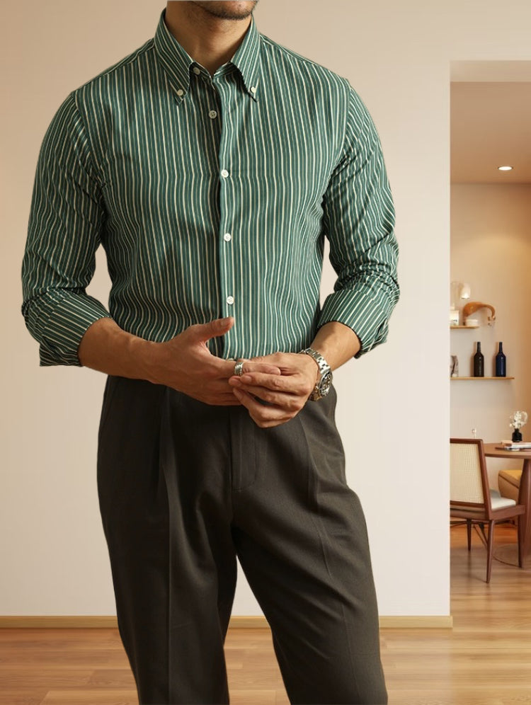 男士經典藍色條紋扣領商務通勤休閒長袖義式高級感襯衫